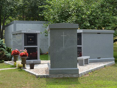 mausoleum monuments