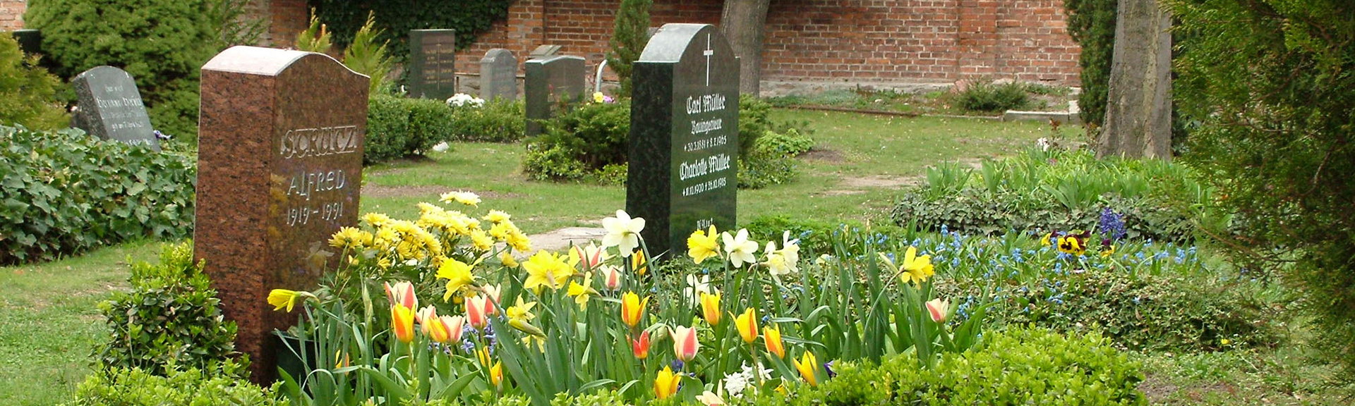 granite swan memorials
